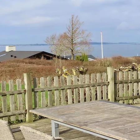 Ilkka - 220m From The Sea By Interhome *