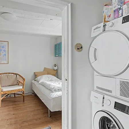 Vakantiehuis Ilkka - 220m From The Sea By Interhome